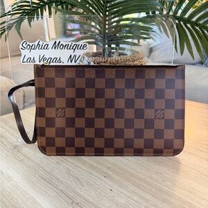 Louis Vuitton Damier Ebene Pochette